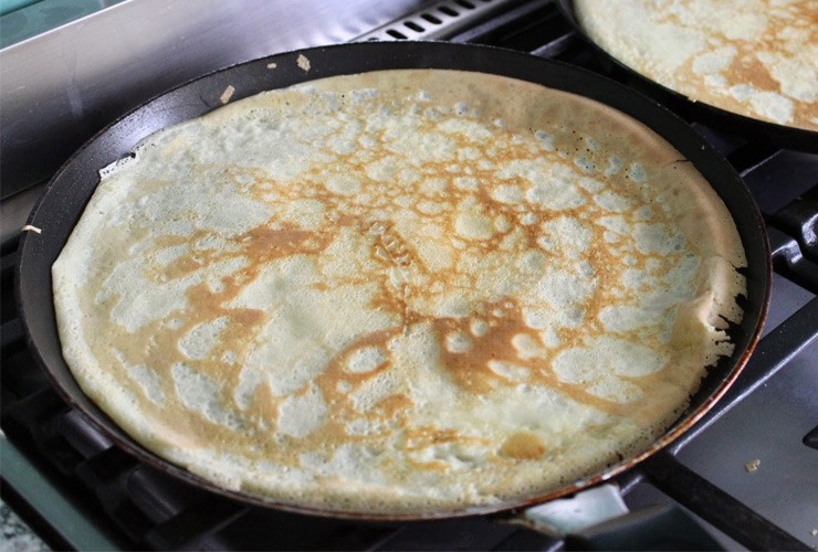 Des crêpes sans crêpière mais avec une poêle