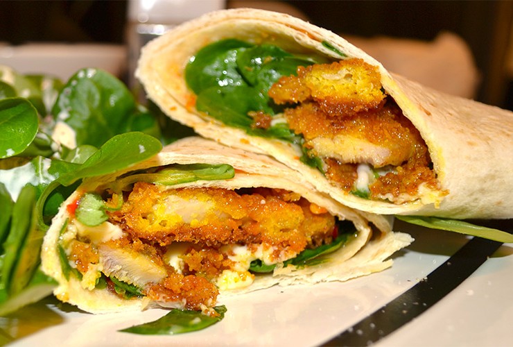 Faire un wrap épicé au piment doux et au curry